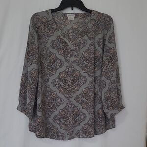 Van Heusen Elegant Green and Tan Blouse